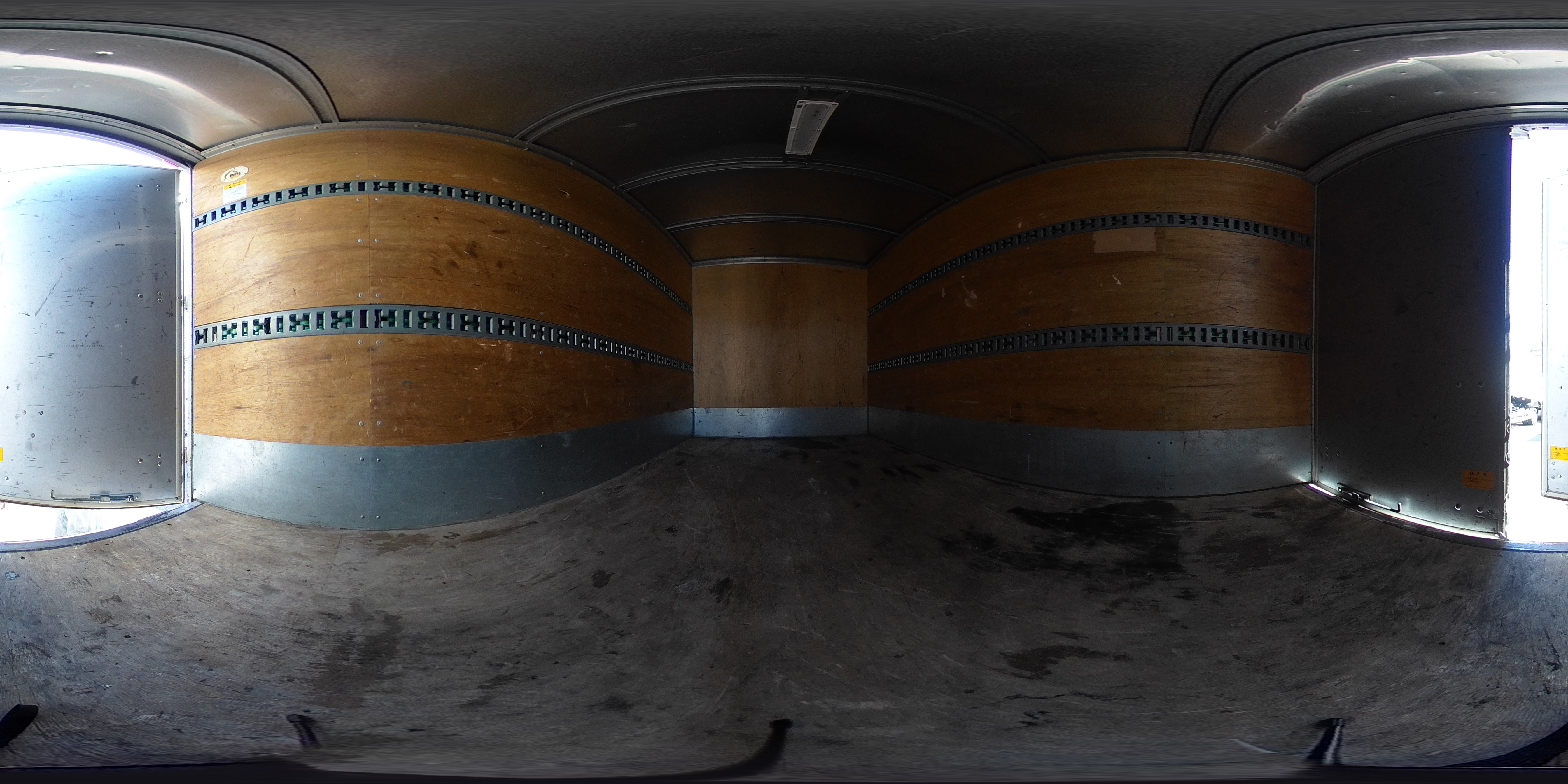 デュトロ　１０尺　アルミバン　積載２０００ｋｇ　ラッシング２段　バックカメラ　社外ナビ　ＥＴＣ　ＬＥＤヘッドライト　電動パーキングブレーキ　クリアランスソナー　全高２．８ｍ以下　９０度ストッパー　パブコ製　ＡＴ車！　AK2