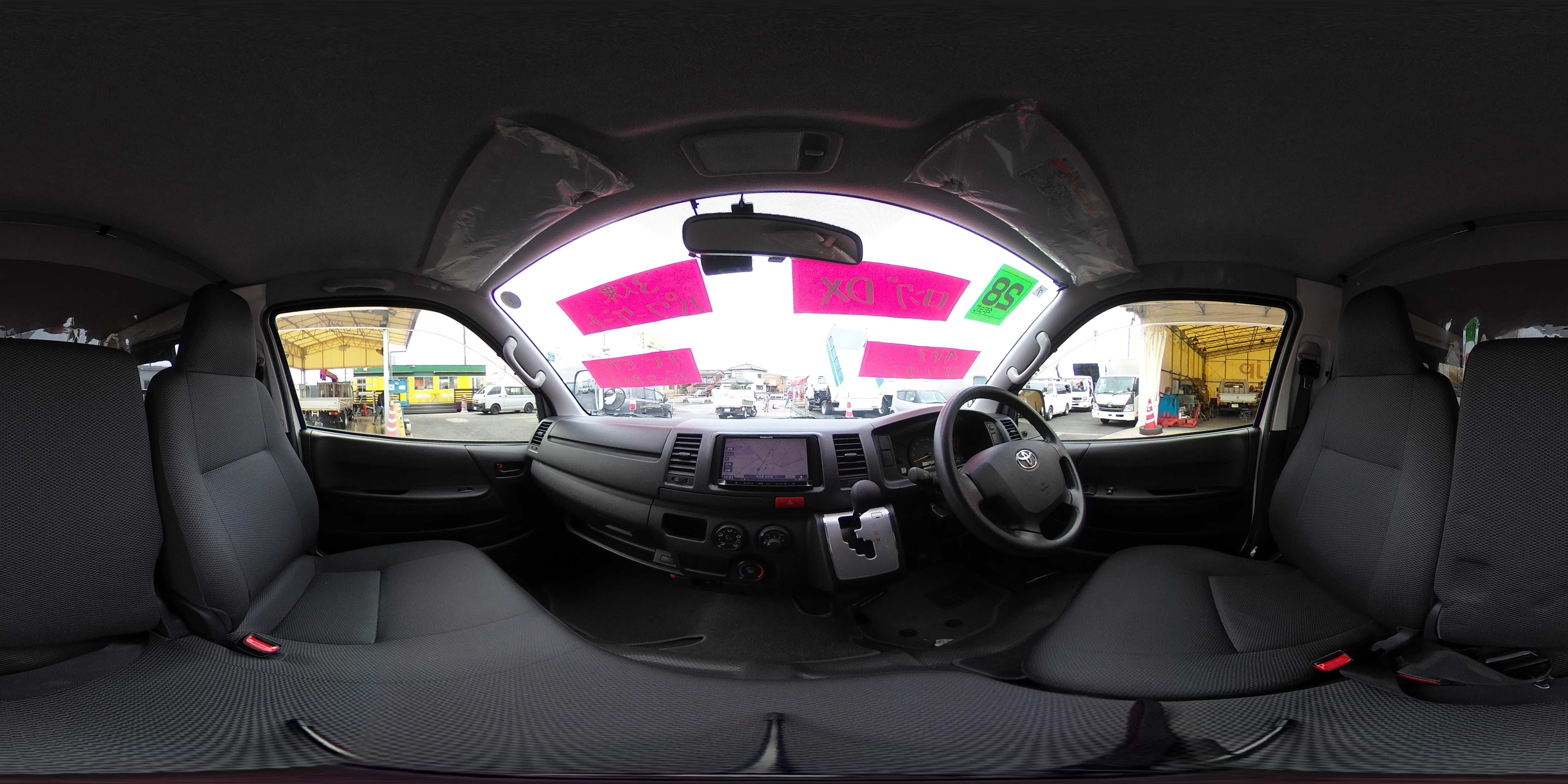 ハイエース　ロング　ＤＸ　４ドア　ガソリン車　３人乗り　トヨタ車体製パワーゲート　荷室加工有り　荷台板張り　ラッシング１段　小窓　バックカメラ　社外ナビ　ＥＴＣ　キーレス　低走行！ＡＴ車！　AK0