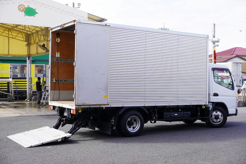 キャンター　「標準幅　ロング」　アルミバン　積載２０００ｋｇ　サイドドア　格納パワーゲート　ラッシング２段　バックカメラ　社外ナビ　ワンセグＴＶ　車線逸脱警報　キーレス　パブコ製　ＡＴ車！