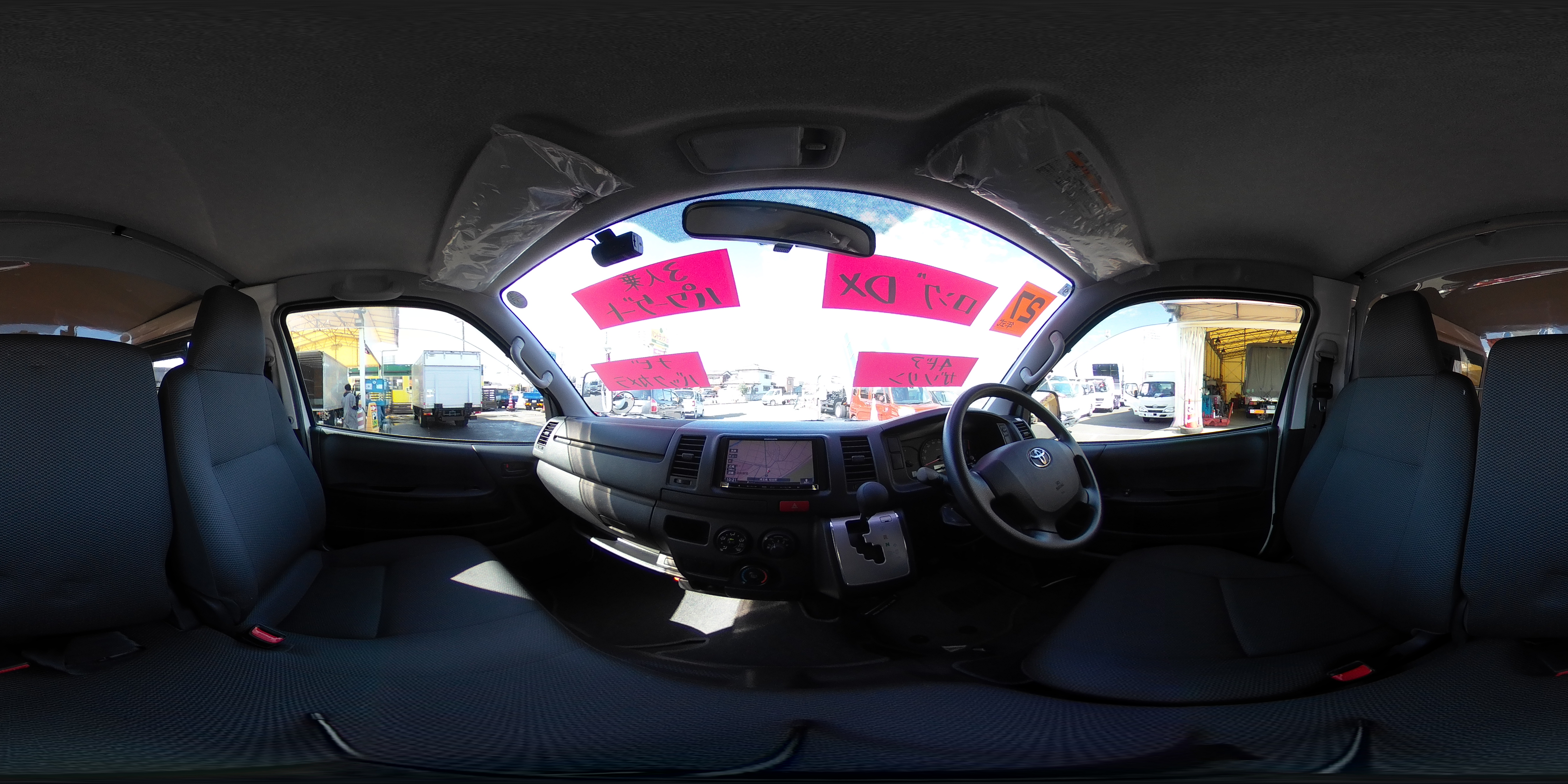 ハイエース　ロング　ＤＸ　４ドア　ガソリン車　３人乗り　トヨタ車体製パワーゲート　荷室加工有り　荷台板張り　ラッシング１段　小窓　社外ナビ　キーレス　低走行！ＡＴ車！0