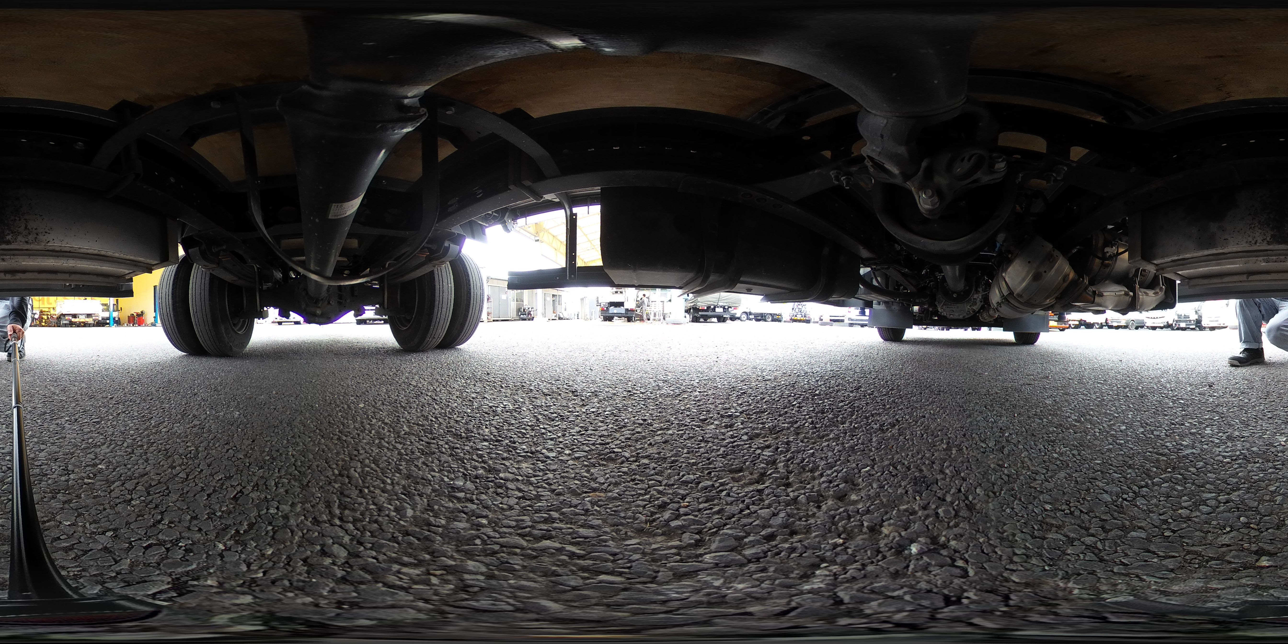 ダイナ　「ワイド超ロング」　３段クレーン　積載３５００ｋｇ　タダノ製　ラジコン　フックイン　２．９３ｔ吊　セイコーラック　荷台、鳥居、アオリ内側シマ板張り　落とし込みフック　ステンレス工具箱　フォグランプ　クリアランスソナー　両側電格ミラー　バックカメラ　社外ナビ　フルセグＴＶ　ＥＴＣ　スマートキー　メッキパーツ　電動パーキングブレーキ　衝突軽減ブレーキ　車線逸脱警報　低走行！６速ＭＴ！　車検「Ｒ８年１２月まで！」　AK1