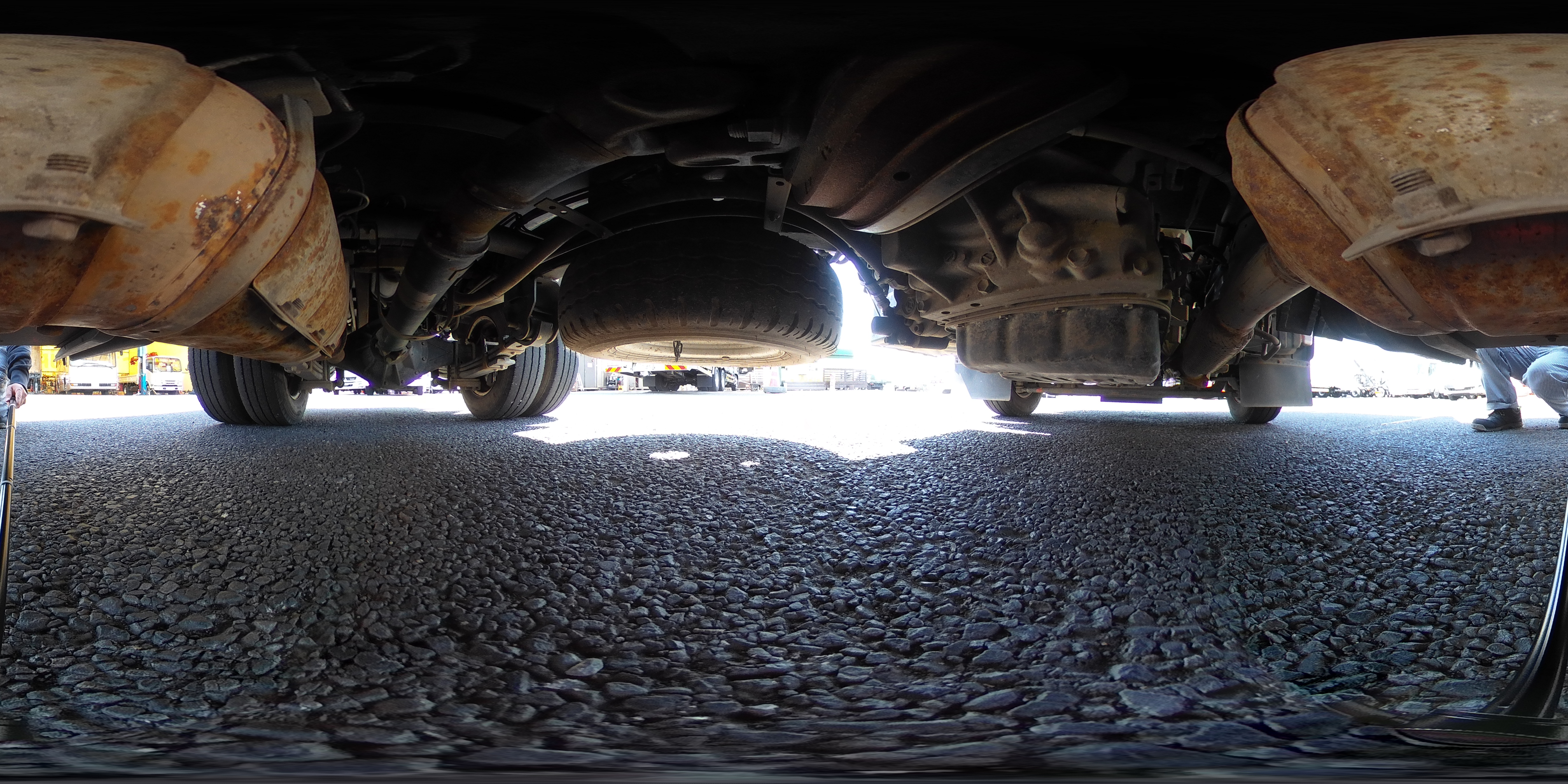 デュトロ　強化ダンプ　極東製　積載２０００ｋｇ　三方開　手動コボレーン　鳥居アングル補強　ダンプピン　左電格ミラー　ＥＴＣ　フルフラットロー　ＡＴ車！1