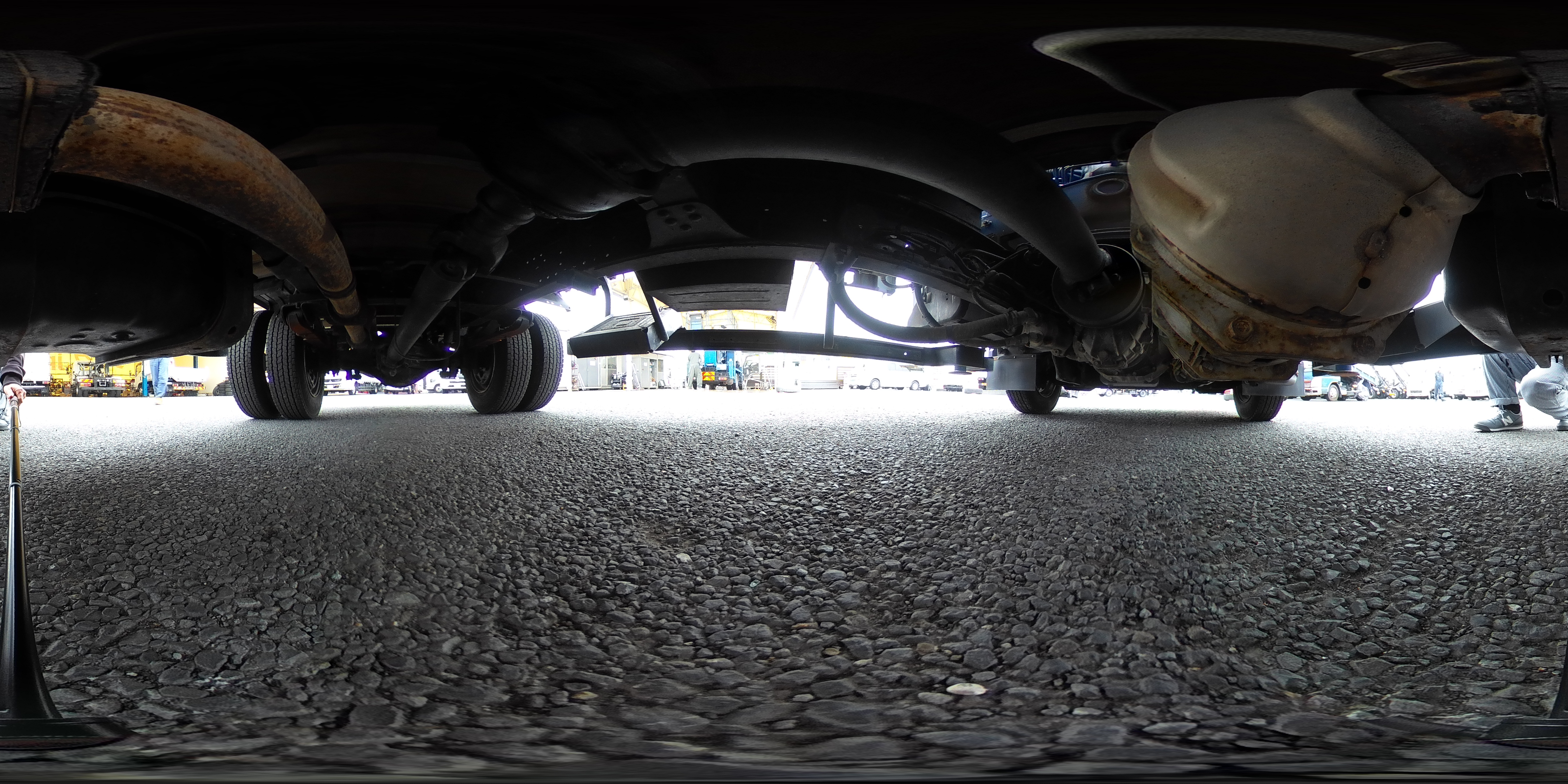 エルフ　「ワイドロング」　４段クレーン　積載３０００ｋｇ　タダノ製　アルミブロック　ラジコン　フックイン　２．９３ｔ吊　ロープ穴５対　床フック　ＥＴＣ　坂道発進補助　左電格ミラー　フォグランプ　６速ＭＴ！0