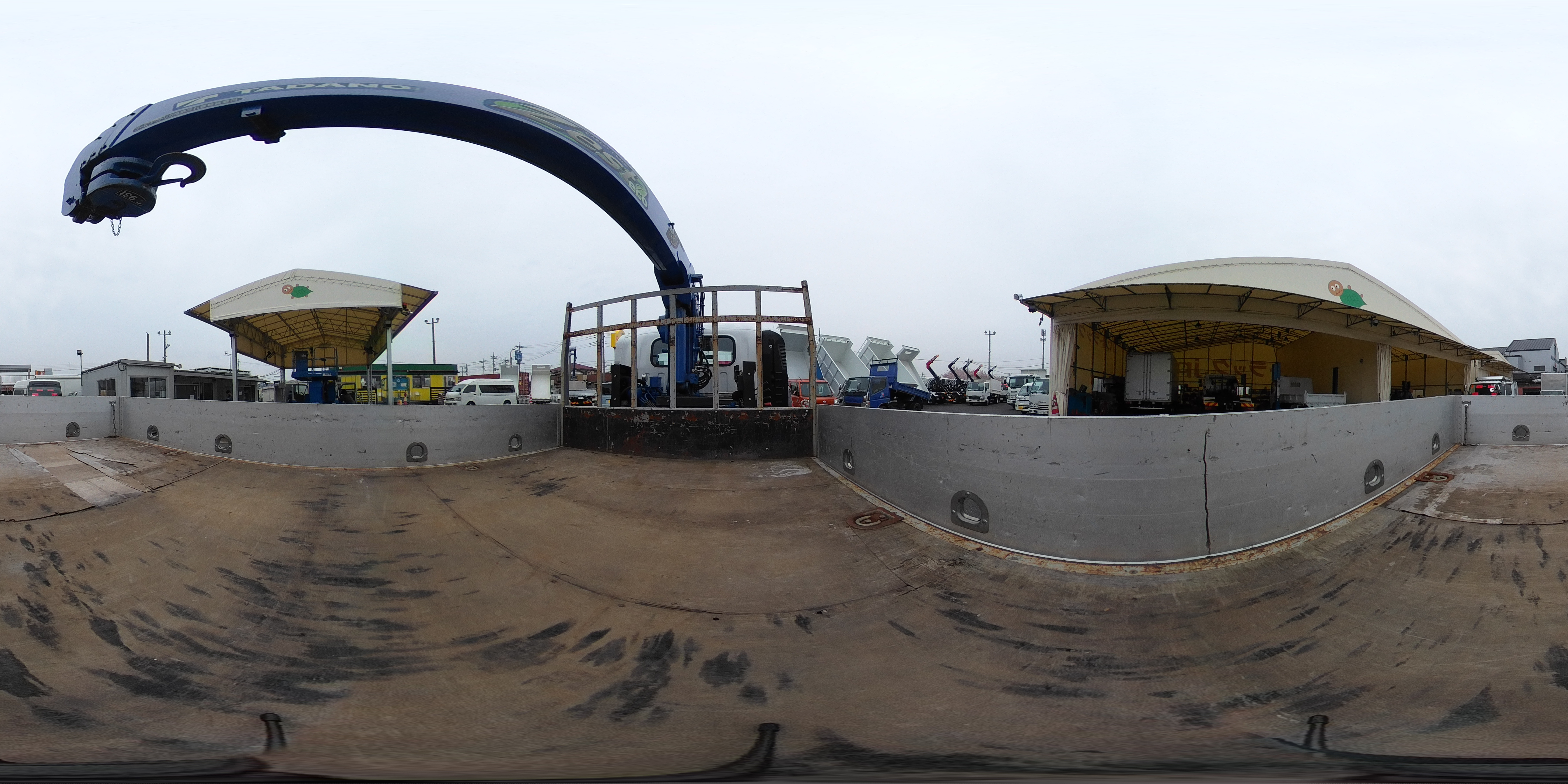 エルフ　「ワイドロング」　４段クレーン　積載３０００ｋｇ　タダノ製　アルミブロック　ラジコン　フックイン　２．９３ｔ吊　ロープ穴５対　床フック　ＥＴＣ　坂道発進補助　左電格ミラー　フォグランプ　６速ＭＴ！2