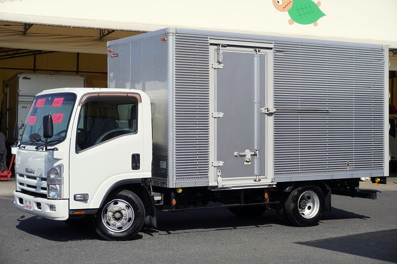 エルフ　「ワイドロング」　アルミバン　積載３５００ｋｇ　サイドドア　ラッシング２段　バックカメラ　左電格ミラー　フォグランプ　日本フルハーフ製　ＡＴ車！　車検「Ｒ９年１月まで！」フロント画像