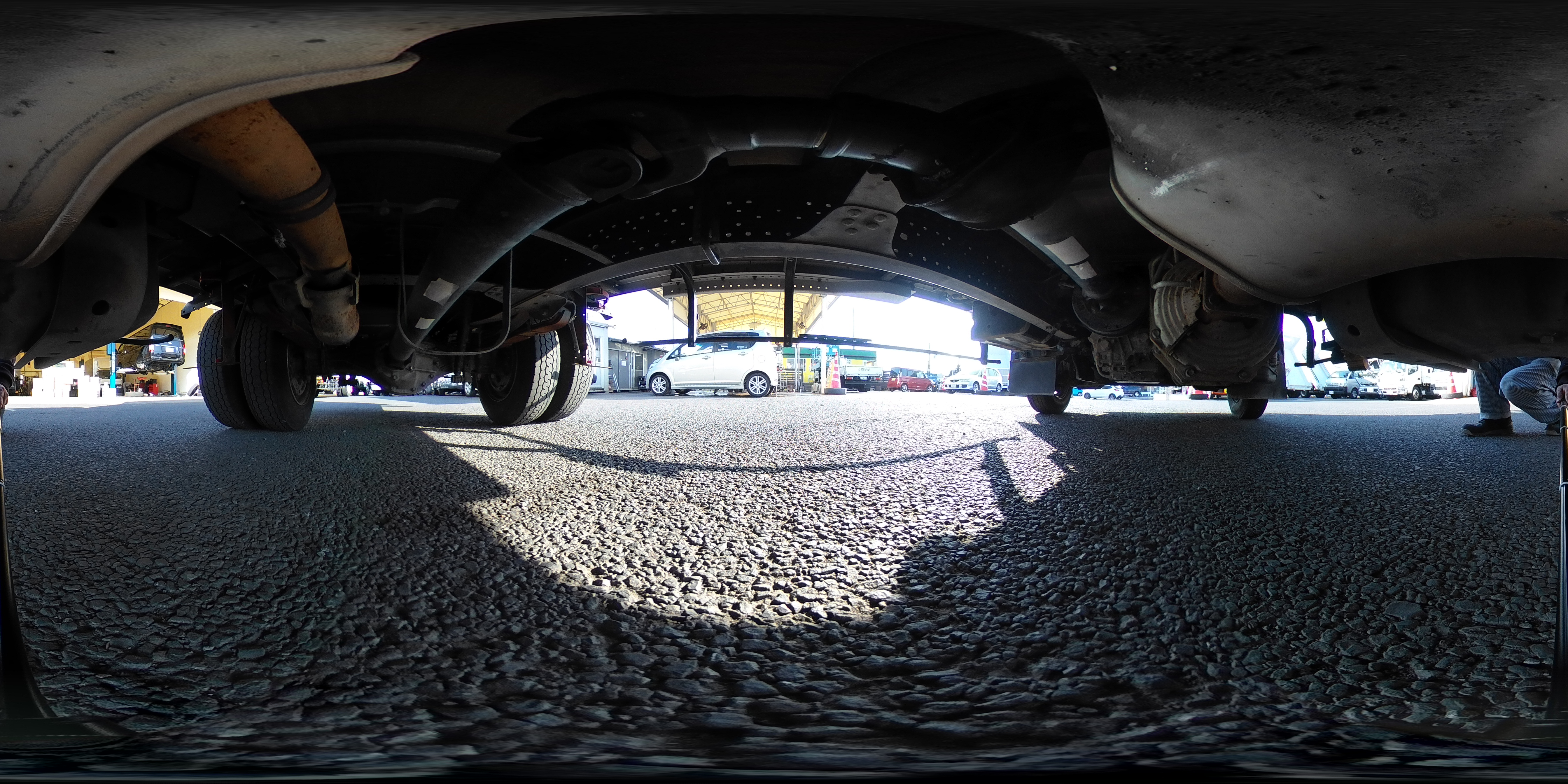 エルフ　「ワイドロング」　アルミバン　積載３５００ｋｇ　サイドドア　ラッシング２段　バックカメラ　左電格ミラー　フォグランプ　日本フルハーフ製　ＡＴ車！　車検「Ｒ９年１月まで！」1