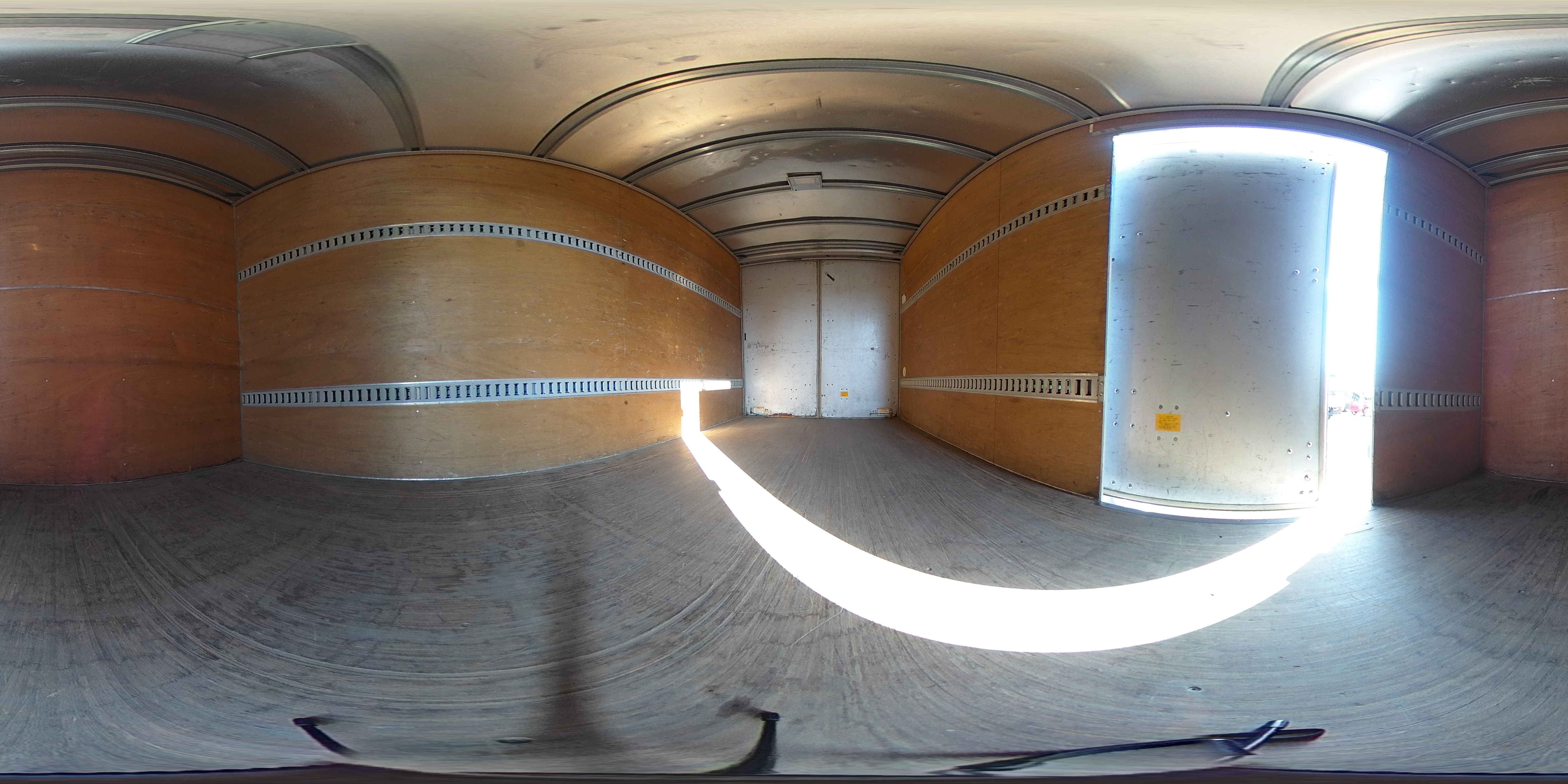 エルフ　「ワイドロング」　アルミバン　積載３５００ｋｇ　サイドドア　ラッシング２段　バックカメラ　左電格ミラー　フォグランプ　日本フルハーフ製　ＡＴ車！　車検「Ｒ９年１月まで！」2