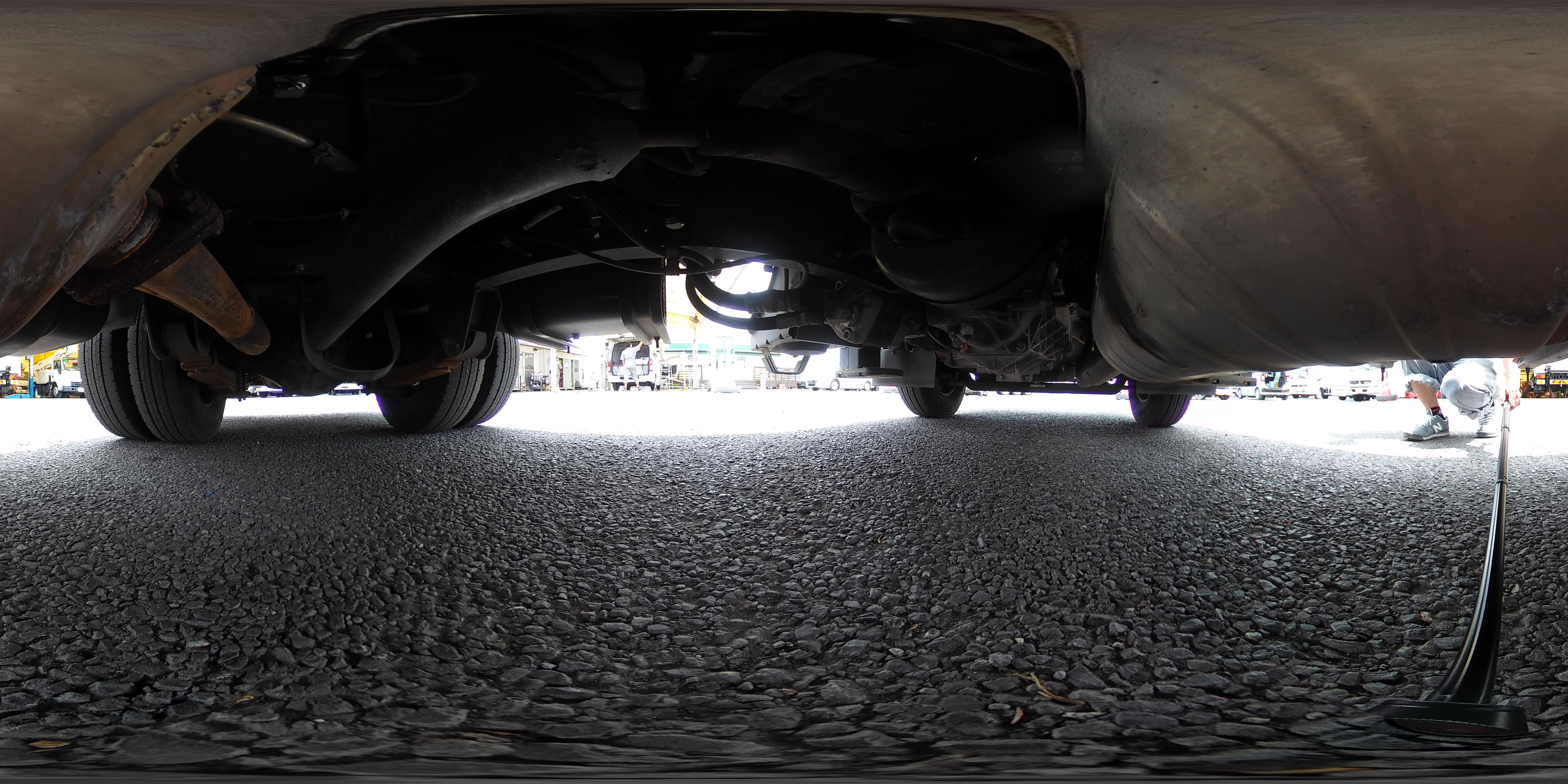 キャンター　高所作業車　アイチ製（ＳＢ１０Ａ）　最大地上高９．７ｍ　ＦＲＰバケット　バケット積載荷重２００ｋｇ　積載２５０ｋｇ　工具入れ　ジョイスティックタイプ　アワーメーター：１３４５ｈ　左電格ミラー　社外ナビ　バックカメラ　フォグランプ　通信工事仕様！ＡＴ車！1