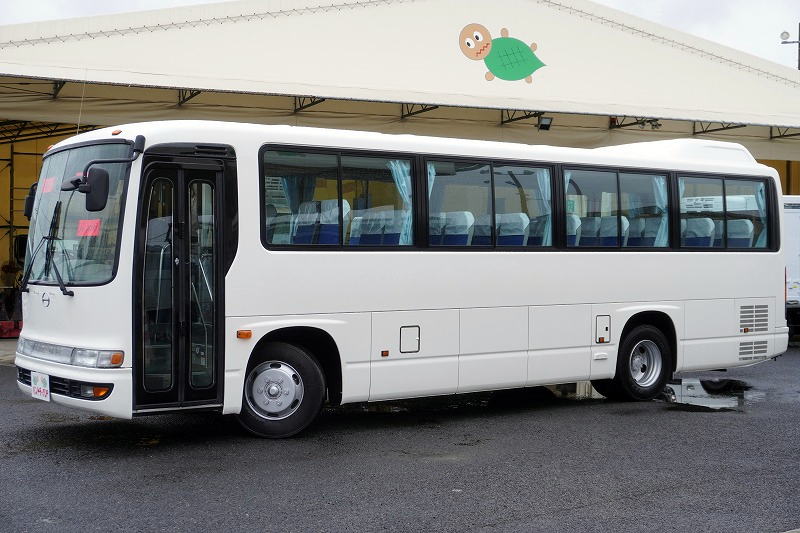 日野　メルファ　送迎バス　４５人乗り　折り戸式自動ドア　１ドア　プレヒーター　総輪エアサス　ルームラック　モケットシート　バックカメラ　カーテン　ＡＴ車！