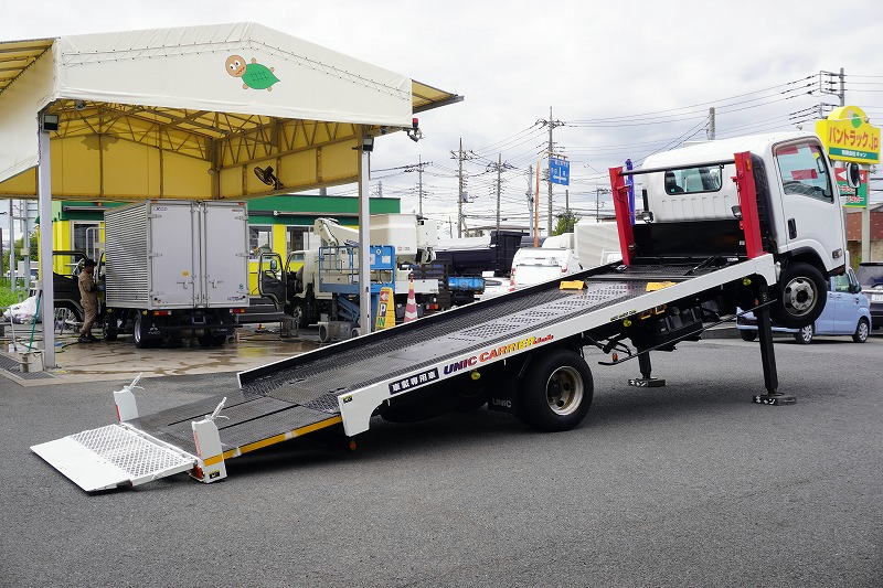 エルフ　「ワイド超ロング」　セルフローダー　車載専用　古河ユニック製　積載３６５０ｋｇ　ハイジャッキ　ラジコン無し　ウインチ　油圧スライド式ステップ　一方開　床フック　左電格ミラー　坂道発進補助　社外ナビ　ＥＴＣ　フォグランプ　６速ＭＴ！