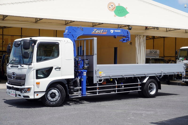 （未使用）　レンジャー　増トン　「標準幅　ベッド付き」　４段クレーン　積載７７００ｋｇ　タダノ製　５．５ｍ長　アルミブロック　ラジコン　フックイン　２．９３ｔ吊　差し違いアウトリガー　床フック５対　セイコーラック　坂道発進補助　バックカメラ　ＥＴＣ２．０　ＬＥＤヘッドライト＆フォグランプ　衝突軽減ブレーキ　車線逸脱警報　６速ＭＴ！　車検「Ｒ８年１０月まで！」
