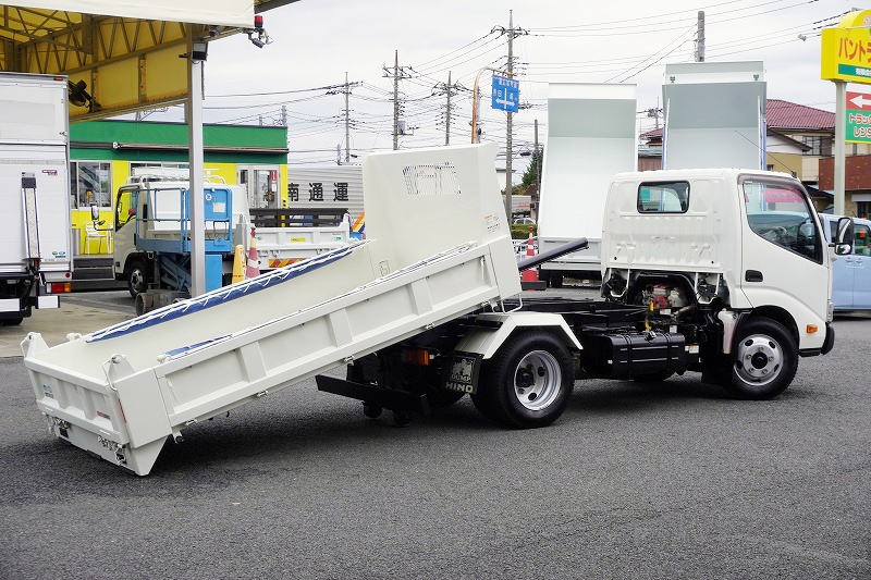 デュトロ　「標準幅」　強化　ローダーダンプ　新明和製　三方開　積載３０００ｋｇ　手動コボレーン　ダンプピン　左電格ミラー　ＥＴＣ　５速ＭＴ！