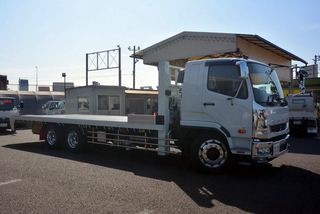 （未使用）　ファイター　大型　３軸　「ベッド付」　ハイジャッキ　重機運搬車　積載１１２００ｋｇ　ウインチ付き　ラジコン　アユミ板　メッキパーツ　６速ＭＴ！2