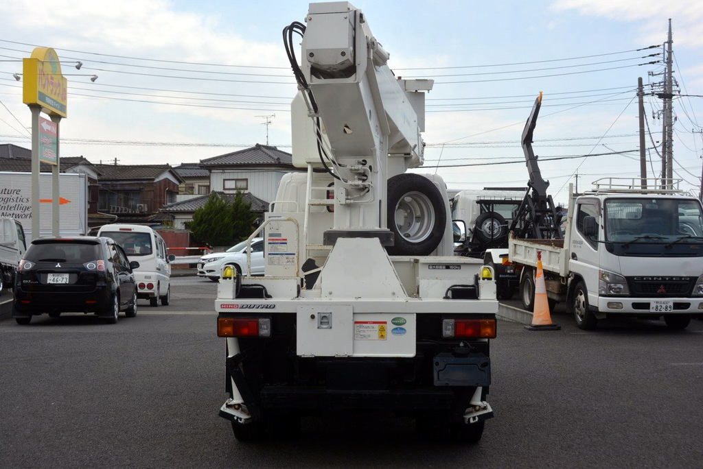 デュトロ　高所作業車　タダノ製（ＡＴ－１２１）　最大地上高１１．９ｍ　ＦＲＰバケット　バケット積載荷重２００ｋｇ　アワーメーター：１１０８．６ｈ　５速ＭＴ！2