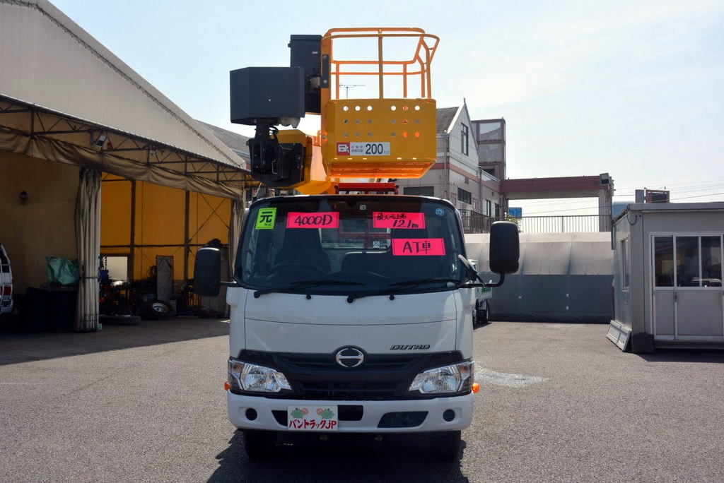 デュトロ　高所作業車　アイチ製（ＳＫ１２C１ＦＮ）　最大地上高１２．１ｍ　鉄製バケット　バケット積載荷重２００ｋｇ　積載１５０ｋｇ　アワーメーター：２６８．１ｈ　高年式！低走行！ＡＴ車！0