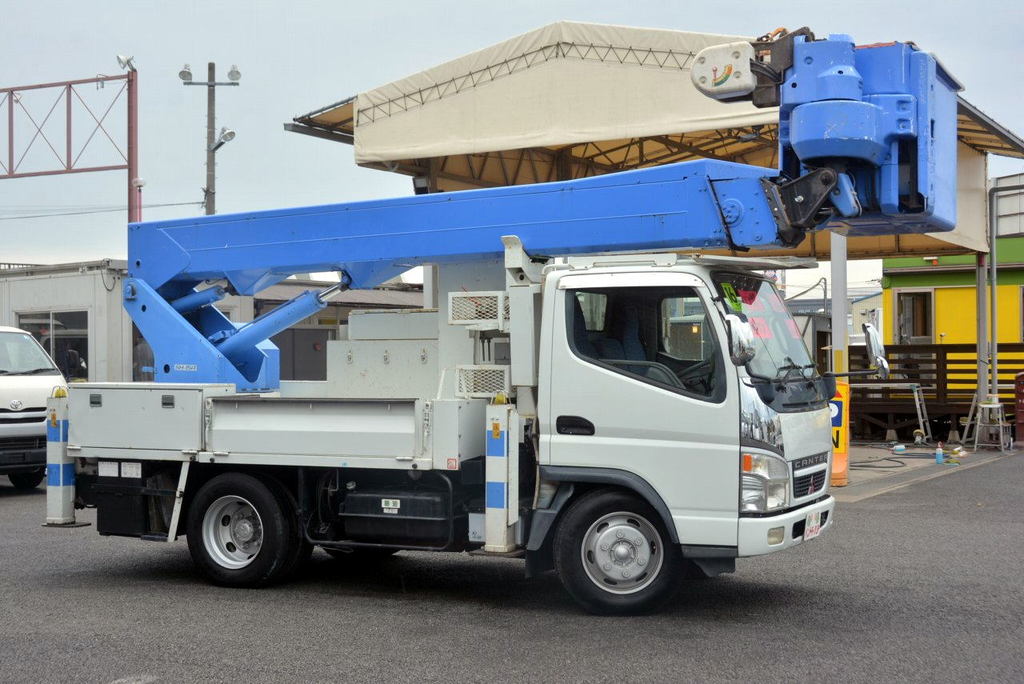 キャンター　高所作業車　アイチ製（ＳＨ－１５Ａ）　最大地上高１４．６ｍ　ＦＲＰバケット　バケット積載荷重２００ｋｇ　アワーメーター：１９１０ｈ　積載５００ｋｇ　５速ＭＴ！　車検付「令和４年６月」まで！AK4