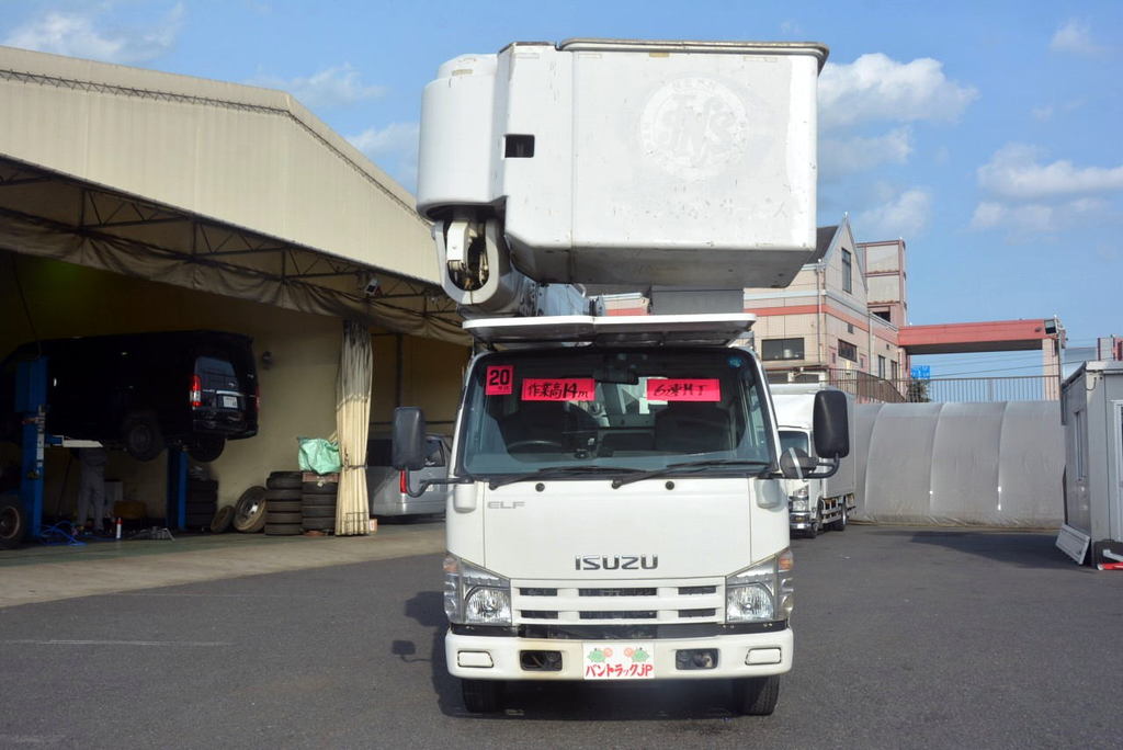 エルフ　高所作業車　タダノ製（ＡＴ－１４１ＴＥ）　最大地上高１４ｍ　ＦＲＰバケット　バケット積載荷重２００ｋｇ　ＥＴＣ　６速MT！0