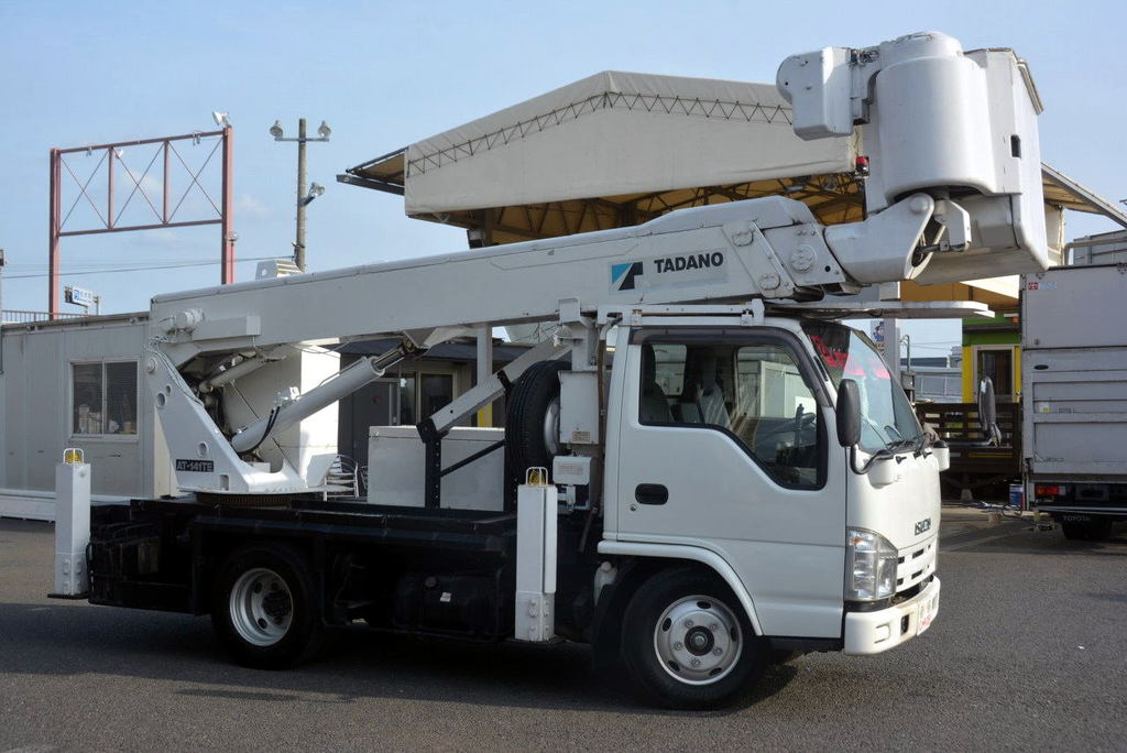 エルフ　高所作業車　タダノ製（ＡＴ－１４１ＴＥ）　最大地上高１４ｍ　ＦＲＰバケット　バケット積載荷重２００ｋｇ　ＥＴＣ　６速MT！3