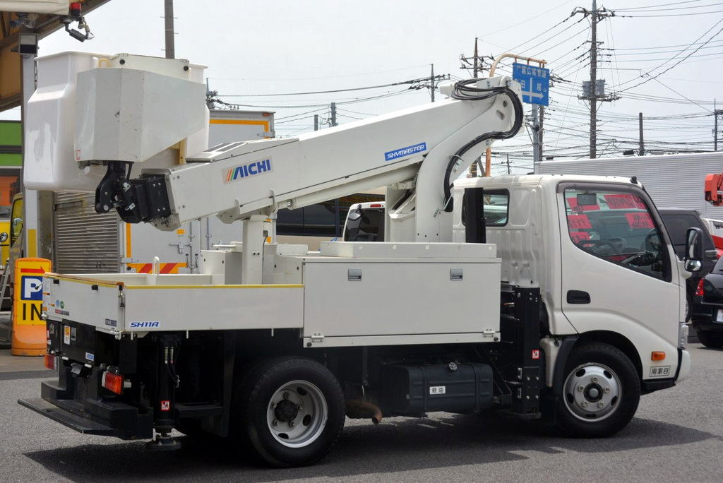 デュトロ　高所作業車　アイチ製（ＳＨ１１Ａ）　最大地上高１１ｍ　積載３５０ｋｇ　ＦＲＰバケット　バケット積載荷重２００ｋｇ（２名）　アワーメーター：５８３ｈ　５速ＭＴ！　車検付「令和５年５月」まで！5