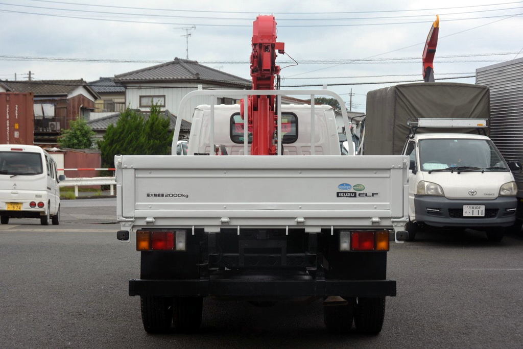 エルフ　「標準幅　ロング」　３段クレーン　積載２０００ｋｇ　古河ユニック製　フックイン　ラジコン無し　２．６ｔ吊　ロープ穴２対　床フック２対　セイコーラック　ＡＴ車！2