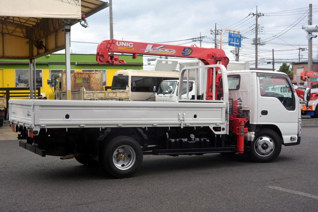 エルフ　「標準幅　ロング」　３段クレーン　積載２０００ｋｇ　古河ユニック製　フックイン　ラジコン無し　２．６ｔ吊　ロープ穴２対　床フック２対　セイコーラック　ＡＴ車！6