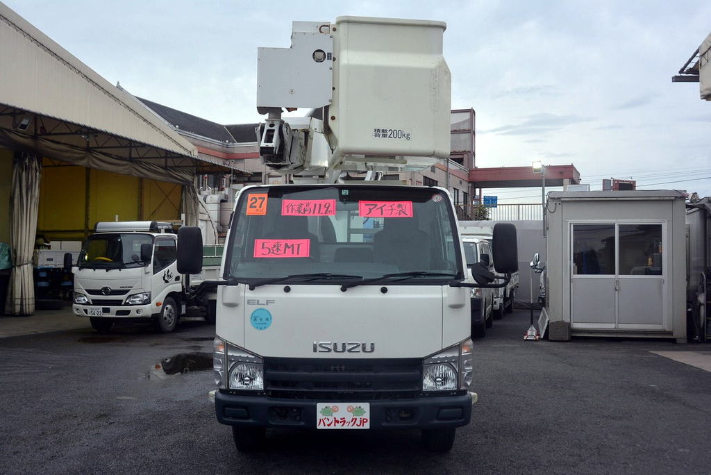 エルフ　高所作業車　タダノ製（ＡＴ－１２１ＴＧ）　最大地上高１１．９ｍ　ＦＲＰバケット　バケット積載荷重２００ｋｇ　アワーメーター：１０４４．３ｈ　ＥＴＣ　坂道発進補助　６速ＭＴ！0