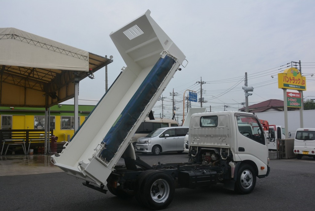 デュトロ　強化ダンプ　極東製　積載３０００ｋｇ　三方開　手動コボレーン　ダンプピン　鳥居アングル補強　ＥＴＣ　５速ＭＴ！ 026833