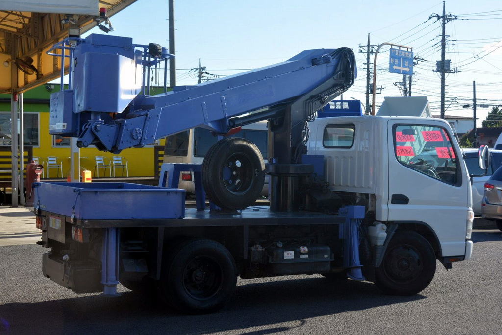 キャンター　高所作業車　タダノ製（ＡＴ－１００）　最大地上高９．９ｍ　鉄製バケット　バケット積載荷重２００ｋｇ　積載５００ｋｇ　アワーメーター：２７８６ｈ　左電格ミラー　坂道発進補助　ＥＴＣ　５速ＭＴ！ 01984