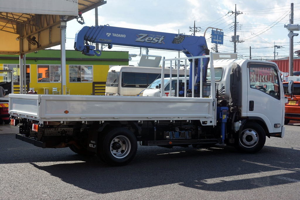 エルフ　「ワイドロング」　５段クレーン　積載２０００ｋｇ　タダノ製　ラジコン無し　フックイン　２．６３ｔ吊　荷台シマ板鉄板張り　ＥＴＣ　ＡＴ車！3