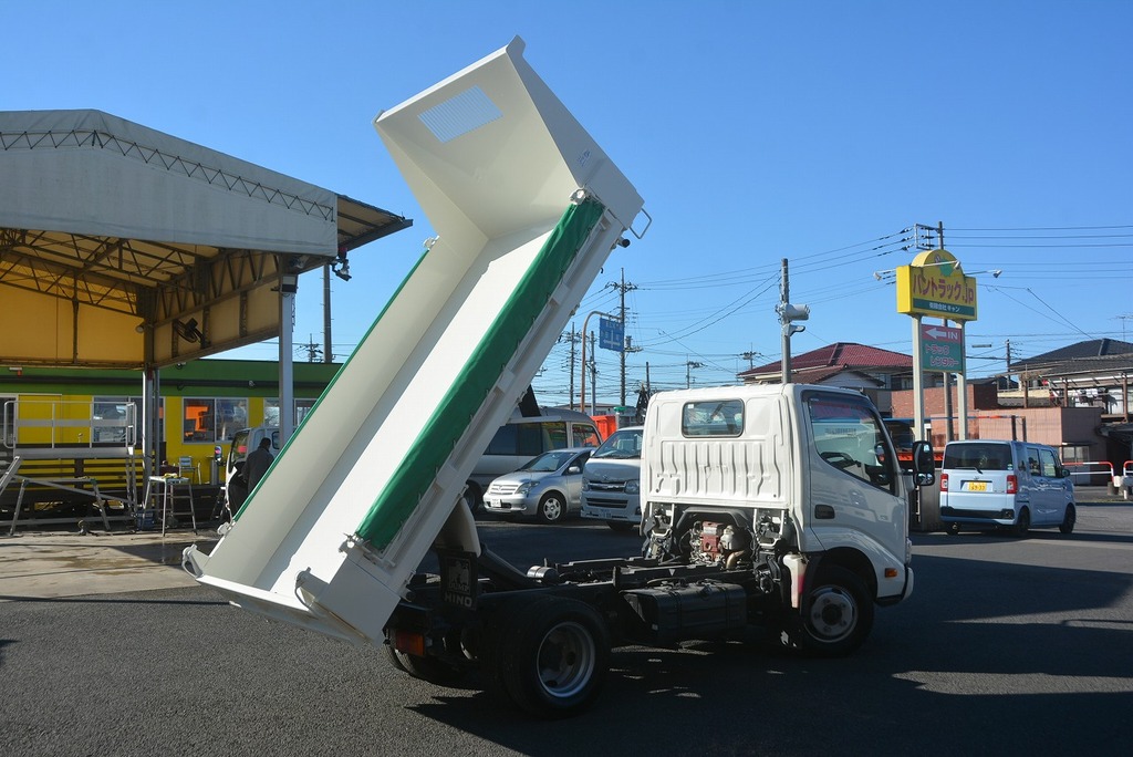 デュトロ　強化ダンプ　極東製　積載２０００ｋｇ　一方開　フルジャストロー　手動コボレーン　低走行！５速ＭＴ！30