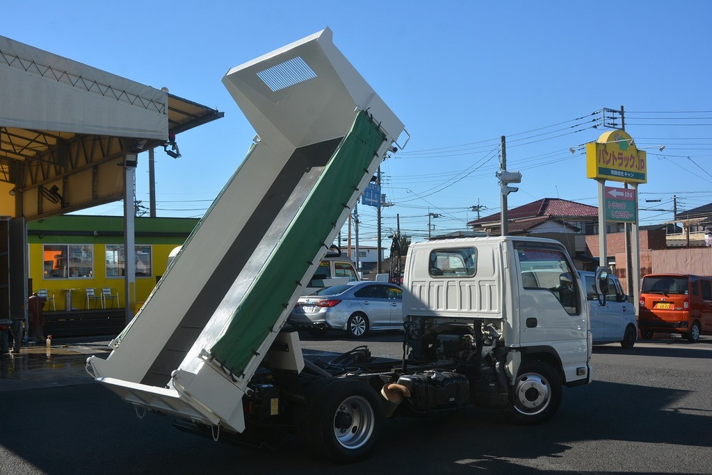 タイタン　強化　ローダーダンプ　新明和製　積載３０００ｋｇ　三方開　手動コボレーン　ダンプピン　坂道発進補助　フォグランプ　６速ＭＴ！25