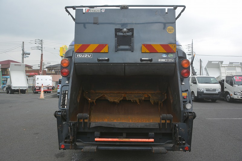 フォワード　増トン　「ベッドレス」　パッカー車　積載４１００ｋｇ　極東製　プレス式　８．７立米　連続動作　コンテナアーム　上物ハシゴ＆キャリア付き　メッキパーツ　６速ＭＴ！中型免許対応！22