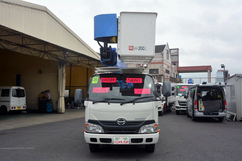 デュトロ　高所作業車　アイチ製（ＳＳ１２Ａ）　ＦＲＰバケット　最大地上高１１．９ｍ　バケット積載荷重２００ｋｇ　ジョイスティックタイプ　左電格ミラー　ＥＴＣ　坂道発進補助　電動パーキングブレーキ　アワーメーター：１１７５ｈ　ワンオーナー！５速ＭＴ！0