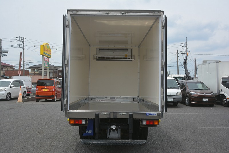 キャンター　１０尺　冷蔵冷凍車　積載１５００ｋｇ　東プレ製　－５度設定　荷台ステンレス張り　キーレス　低走行！ＡＴデュオニック！15