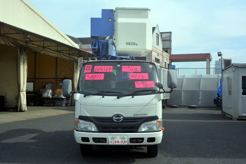 デュトロ　高所作業車　タダノ製（ＡＴ－１２１ＴＧ）　最大地上高１１．９ｍ　ＦＲＰバケット　バケット積載荷重２００ｋｇ　ＥＴＣ　坂道発進補助　左電格ミラー　ジョイスティックタイプ　ブーム自動格納　ジャッキ自動張り出し　アワーメーター：１１３０ｈ　ワンオーナー！５速ＭＴ！準中型（５トン限定）免許対応！！ 0