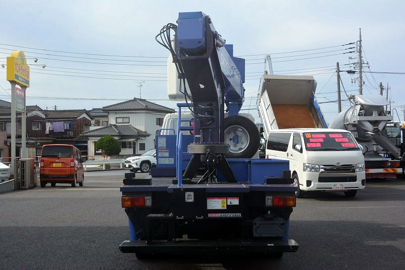 デュトロ　高所作業車　タダノ製（ＡＴ－１２１ＴＧ）　最大地上高１１．９ｍ　ＦＲＰバケット　バケット積載荷重２００ｋｇ　ＥＴＣ　坂道発進補助　左電格ミラー　ジョイスティックタイプ　ブーム自動格納　ジャッキ自動張り出し　アワーメーター：１１３０ｈ　ワンオーナー！５速ＭＴ！準中型（５トン限定）免許対応！！ 2