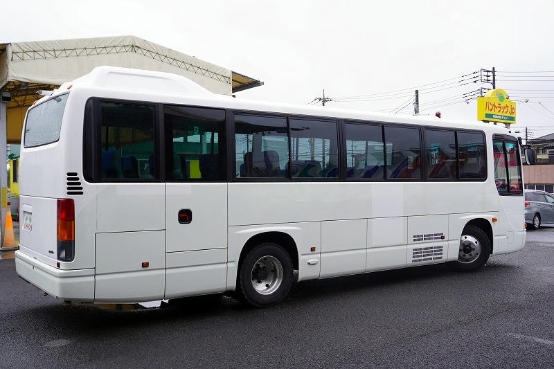 日野　メルファ　デラックス　送迎バス　５５人乗り　３８座席　立ち席有り　１ドア　折り戸式自動ドア　総輪エアサス　プレヒーター　モケットシート　オートエアコン　ミラーヒーター　バックカメラ　換気扇　アルミホイール　助手席側小型トランク計2箇所　ルームラック　６速ＭＴ！6