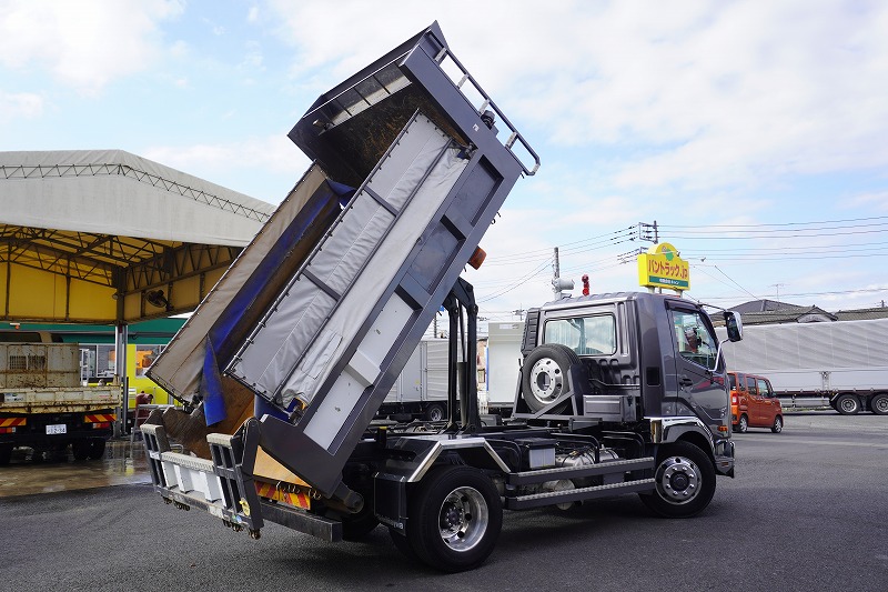 ファイター　増トン　「ベッドレス」　強化　ローダーダンプ　積載７３００ｋｇ　一方開　電動コボレーン　新明和製　鳥居ラダー付き　アルミホイール　メッキパーツ　フォグランプ　６速ＭＴ！希少車！！20