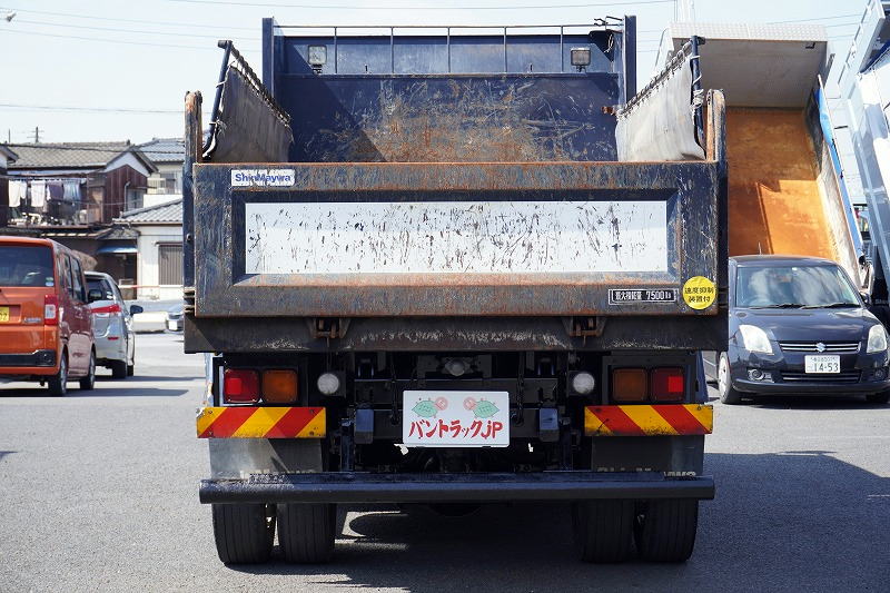 フォワード　増トン　「ベッド付き」　土砂ダンプ　積載７５００ｋｇ　新明和製　角底　電動コボレーン　鳥居シートデッキ＆ラダー　網工具入れ　可動式リアバンパー　坂道発進補助　ＥＴＣ　ミラーヒーター　ＨＩＤヘッドライト　６速ＭＴ！車検「Ｒ５年９月まで！」2