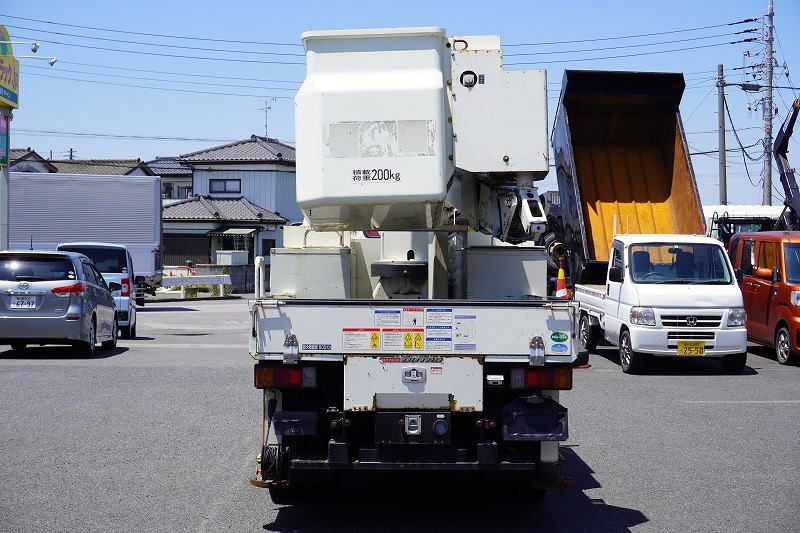 デュトロ　高所作業車　タダノ製（ＡＴ－１００ＴＴ）　最大地上高９．９ｍ　ＦＲＰバケット　バケット積載荷重２００ｋｇ　積載５００ｋｇ　工具入れ　バックカメラ　坂道発進補助　キーレス　電動パーキングブレーキ　アワーメーター：１７０５ｈ　５速ＭＴ！2