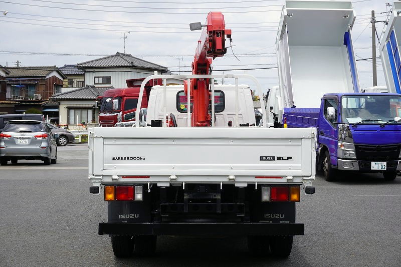 エルフ　「標準幅　ロング」　３段クレーン　積載２０００ｋｇ　古河ユニック製　フックイン　ラジコン無し　２．３３ｔ吊　ロープ穴３対　坂道発進補助　ＥＴＣ　６速ＭＴ！車検「Ｒ５年９月まで！」2